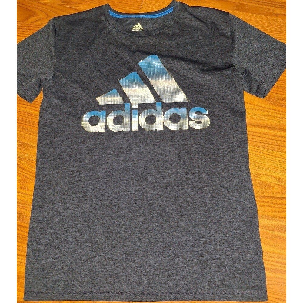 Adidas youth boys size 14/16 large short sleeve top